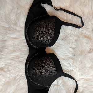 Black Lace Body by Victoria 38DDD Lined Demi